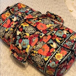 Vera Bradley extra large duffel bag